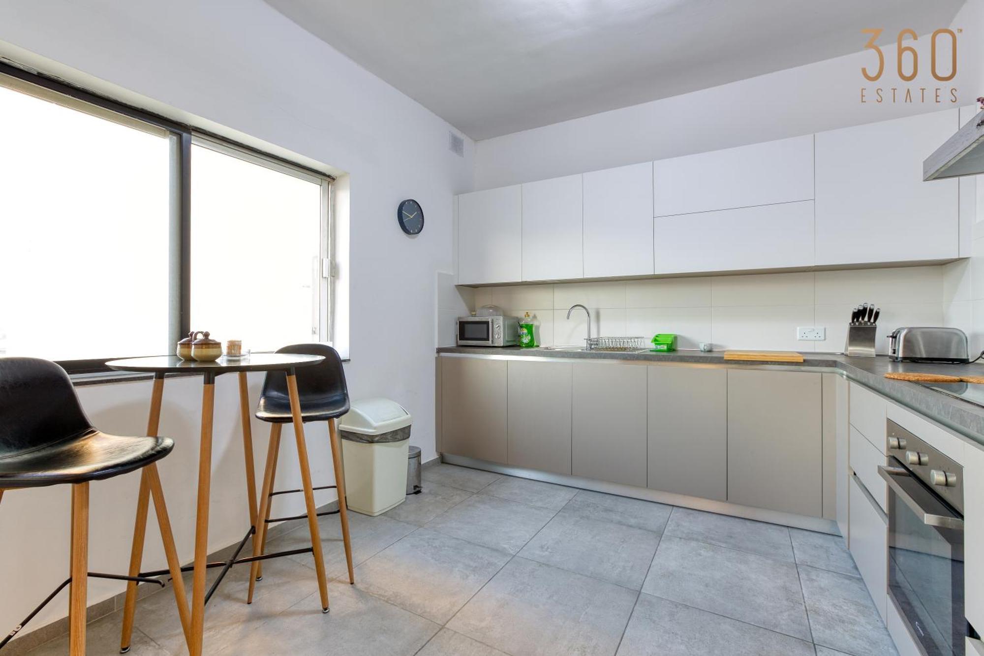 Stylish & Cosy 2br In The Heart Of St' Julians By 360 Estates Apartment San Ġiljan
