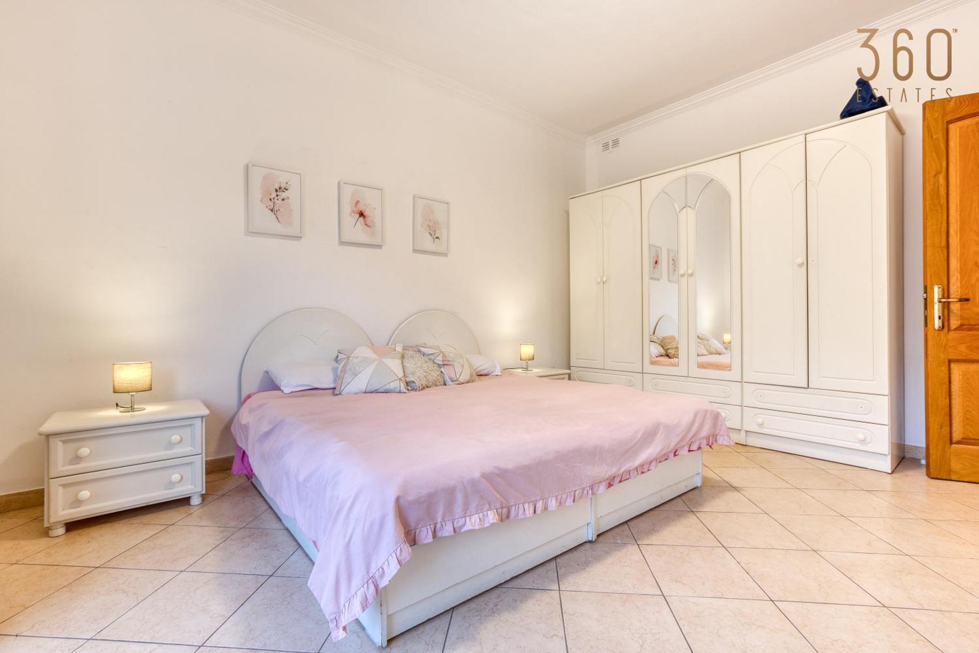 Stylish & Cosy 2br In The Heart Of St' Julians By 360 Estates Apartment